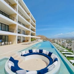 Beauty Oceanview Apt. Near DT