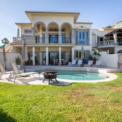 Luxury Villa Retreat, Pool and close to the beach