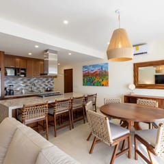 3BR Condo: Partial Sea View, Pool & Jacuzzi