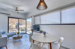 Beautiful and elegant Apt, Near Downtown - Image 3
