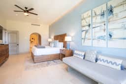 Luxury Villa Retreat, Pool and close to the beach - Image 5
