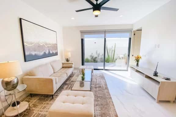 New and stylish 2 Bedroom condo 5 min from medano - Image 1