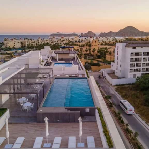2BR  Beach & Downtown 101D - Image 1