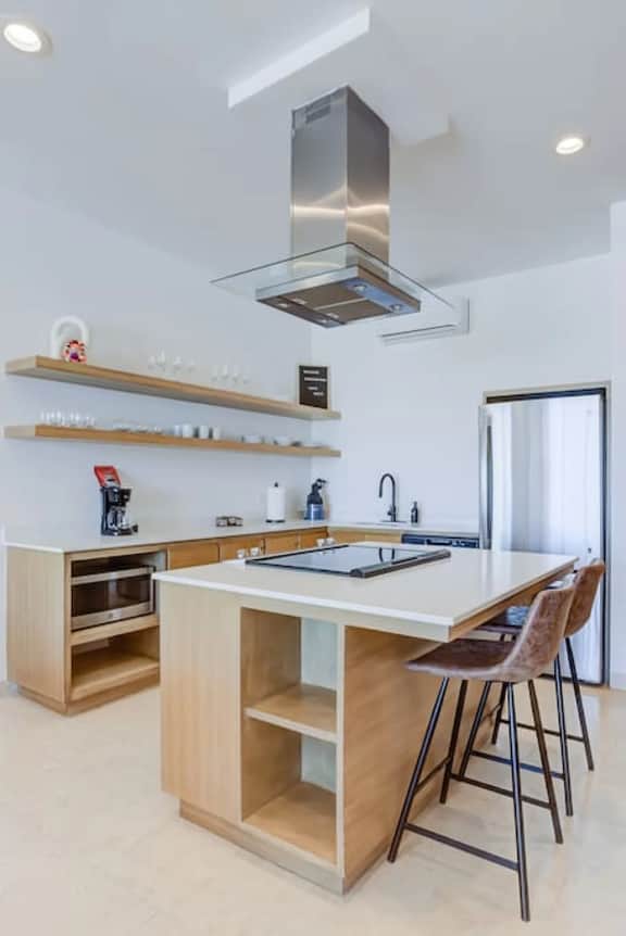 Beauty Oceanview Apt. Near DT - Image 5