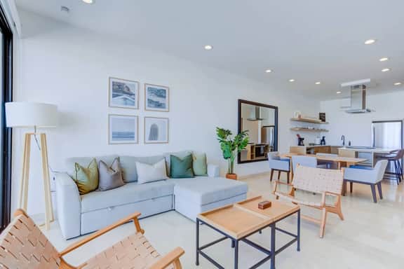 Beauty Oceanview Apt. Near DT - Image 4
