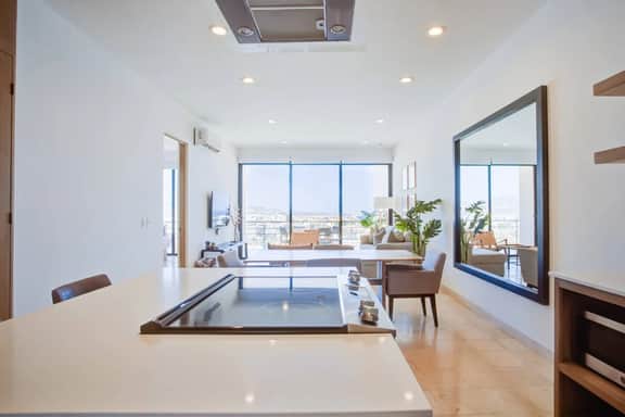 Beauty Oceanview Apt. Near DT - Image 3