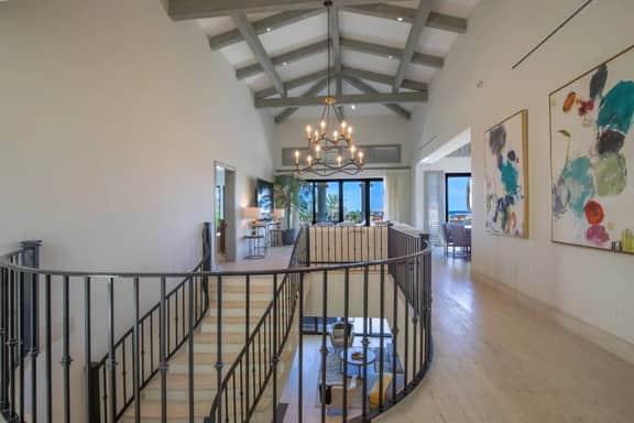 Luxury Villa Retreat, Pool and close to the beach - Image 2