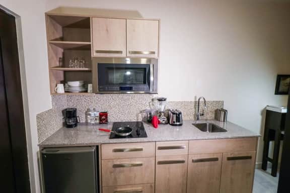 Loft con cocina/2beds/Cabo San Lucas/Medano Suites - Image 3