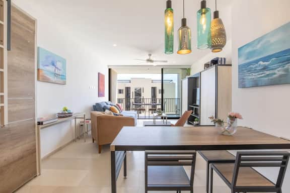 Condo con vista al arco, piscina infinity y spa - Image 3